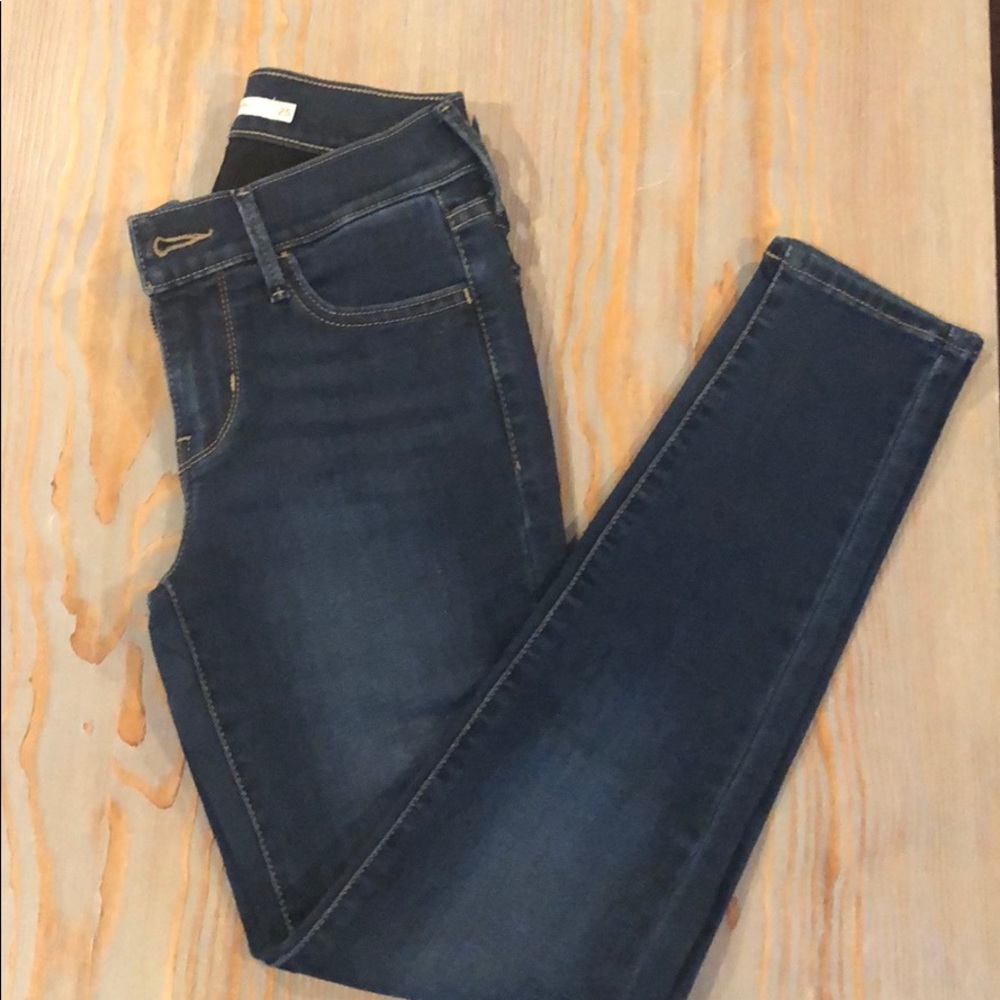 710 Levi’s Super skinny jean